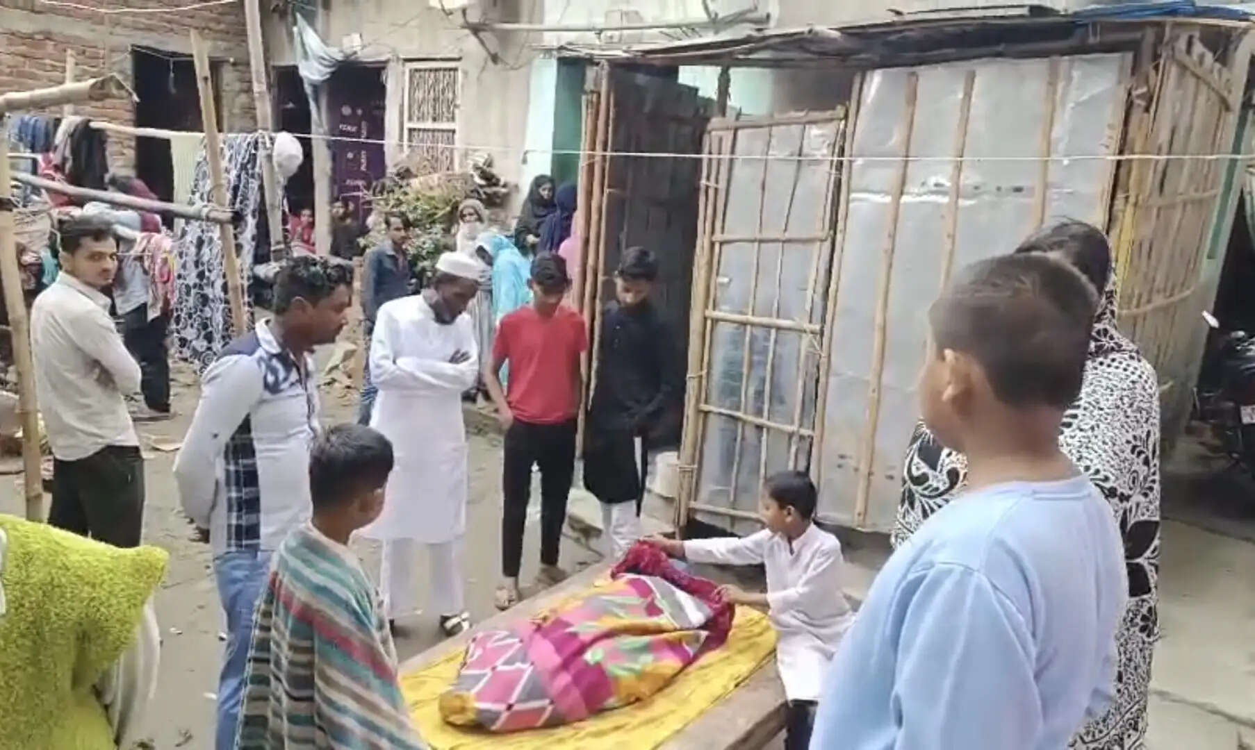 तेज़ आंधी बारिश के साथ ओलावृष्टि आई कहर बनकर,दो की मौत,चार घायल