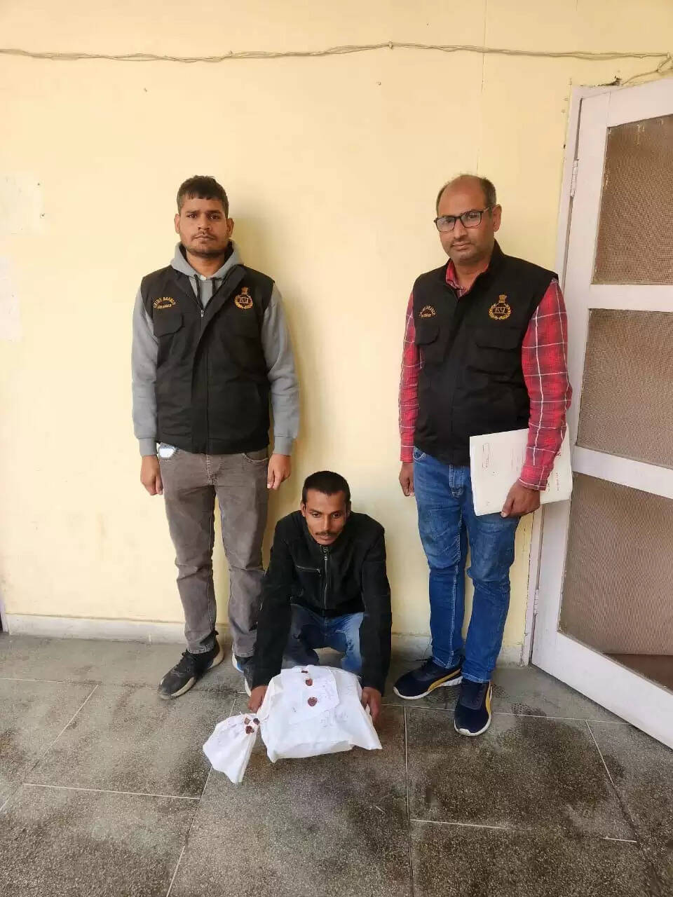 फरीदाबाद : ऑपरेशन हॉटस्पॉट डोमिनेशन में गांजा व देसी कट्टे सहित पांच आरोपी गिरफ्तार