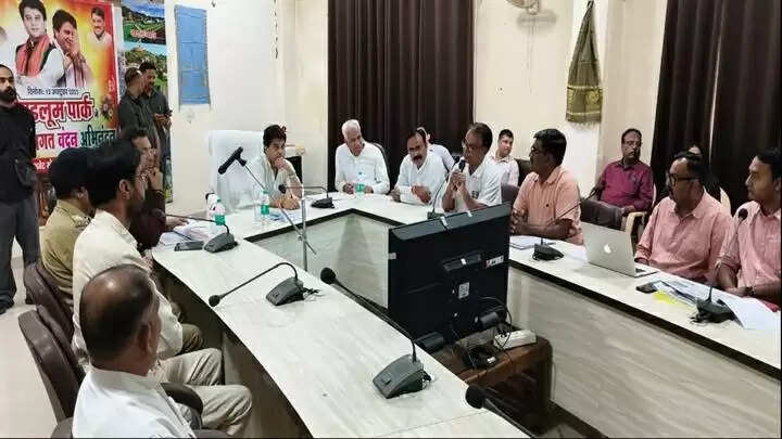 मेरा हर बुनकर सोने के समान है और इनकी सुरक्षा व समृद्धि मेरी जिम्मेदारीः सिंधिया