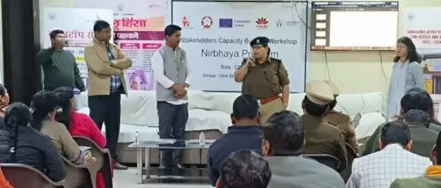 सुरक्षा&nbsp;के&nbsp;&nbsp;लिए&nbsp;कुछ&nbsp;हेल्पलाइन&nbsp;हमेशा&nbsp;याद&nbsp;रखें&nbsp;महिलाएं&nbsp;:&nbsp;साैम्या&nbsp;पांडेय&nbsp;