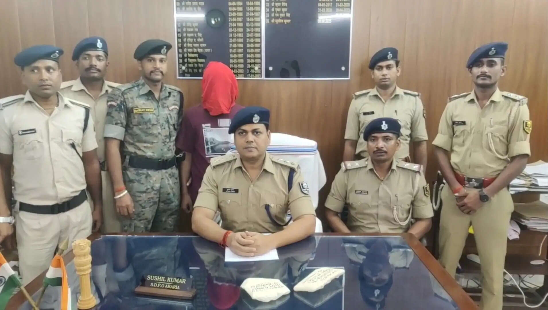 नेपाल से तस्करी कर लाया गया पिकअप पर लदे 481 किलो गांजा जब्त, एक गिरफ्तार