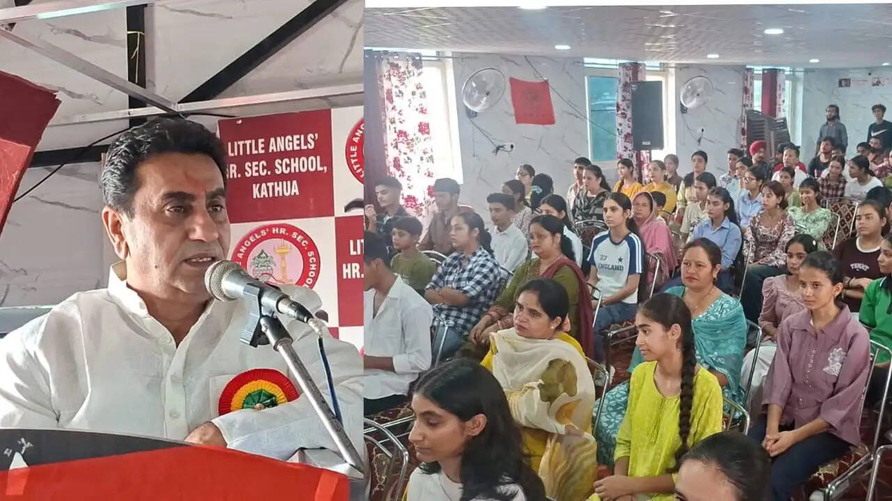 युवा ही विकसित भारत की नींव-जसरोटिया ने 100 मेधावियों को किया सम्मानित