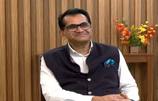 नीति आयोग के पूर्व सीईओ अमिताभ कांत फेयरफैक्स के वरिष्ठ सलाहकार नियुक्त किये गए