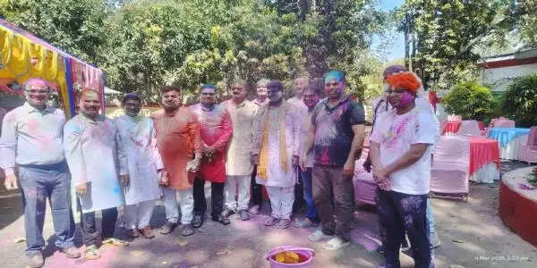 रांची जिला प्रशासन में छाया होली का रंग, उपायुक्त मंजूनाथ भजंत्री ने की शांति व सौहार्द की अपील