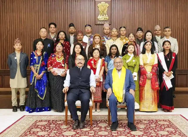 उपराष्ट्रपति ने युवाओं से सांस्कृतिक विरासत को संरक्षित करने का किया आह्वान