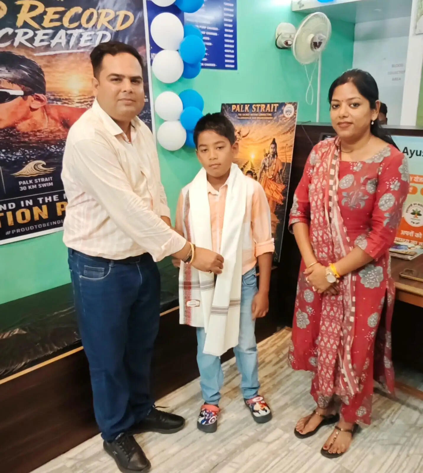 विश्व रिकॉर्ड बनाने वाले बाल तैराक इशांक सिंह को रिलेशंस ने किया सम्मानित