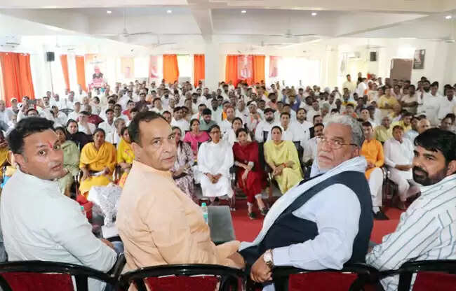 सोनीपत निकाय चुनाव में कमल के फूल को जिताने का संकल्प लें: बड़ौली