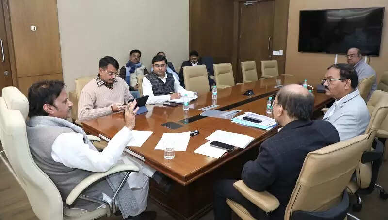 मानव संसाधन की कमी से प्रभावित नहीं होनी स्वास्थ्य सेवाएं : राजेन्द्र शुक्ल