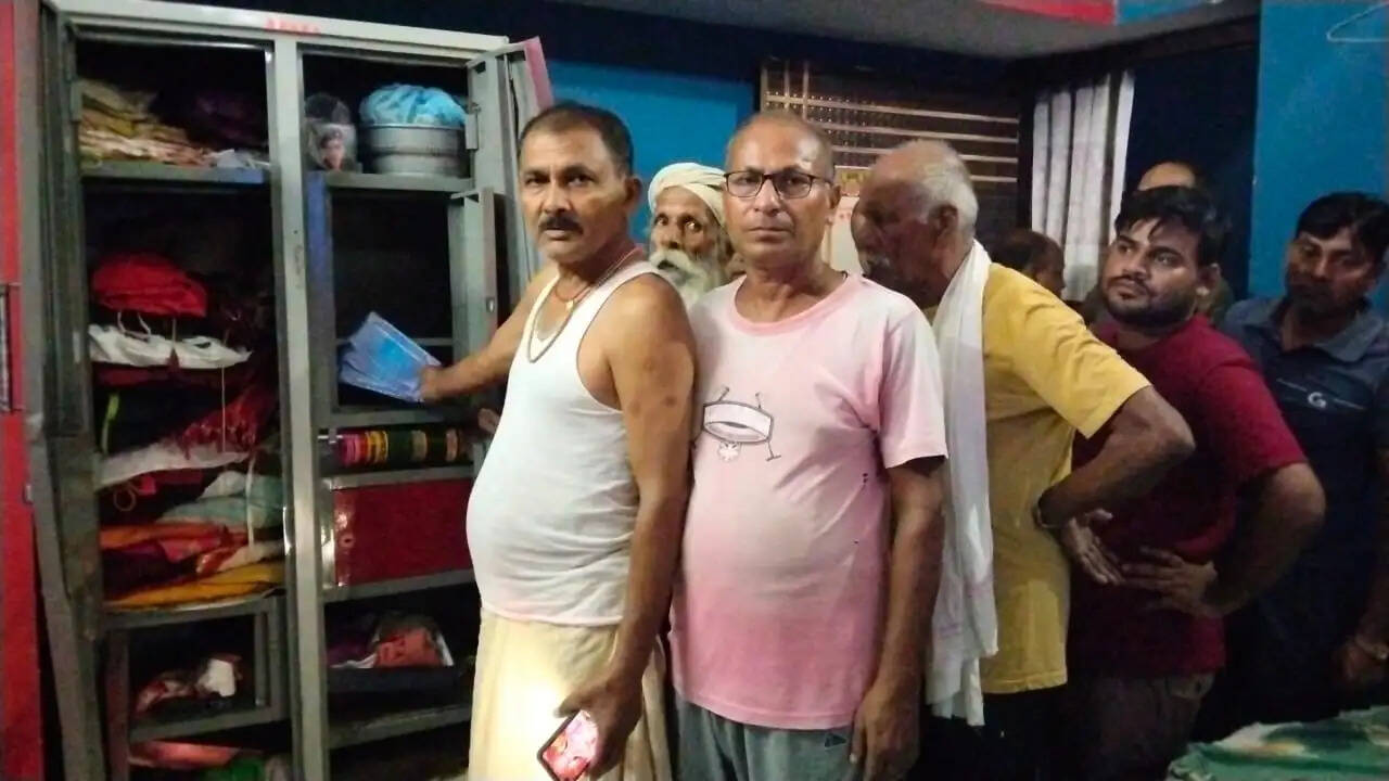 मांझी में बंद घर से लाखों के जेवर व नकदी पर चोरों ने किया हाथ साफ