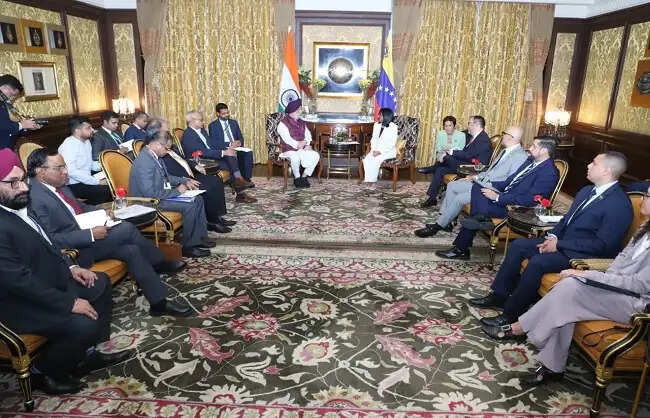 हरदीप पुरी ने वेनेजुएला की कार्यवाहक राष्ट्रपति से बातचीत की, रणनीतिक ऊर्जा साझेदारी को दोहराया