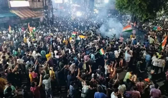 टी-20 विश्व कप के फाइनल में भारत की जीत का मध्य प्रदेश में मना जश्न, जमकर हुई आतिशबाजी