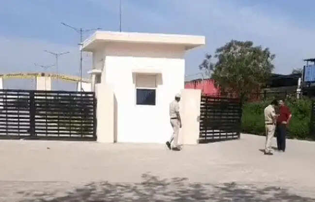 हरियाणा के रेवाड़ी की हाईटेक जिला जेल से दो बंदी फरार, सुरक्षा व्यवस्था पर उठे सवाल