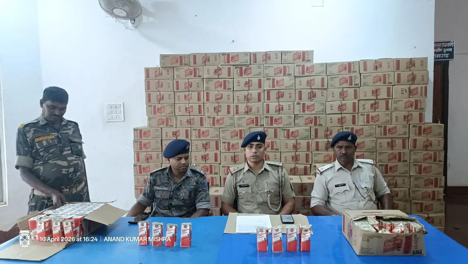 पुलिस ने 180 पेटी अवैध विदेशी शराब किया जब्त