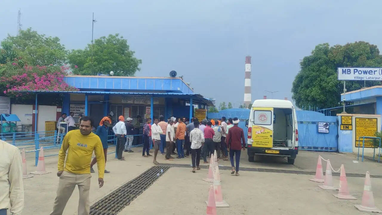 अनूपपुर: जैतहरी पावर प्लांट में पेंटिंग करते समय तबीयत बिगड़ने से मजदूर की मौत, जमकर हुआ हंगामा