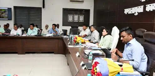 प्रयागराज विकास प्राधिकरण के 142वीं बोर्ड की बैठक में प्राधिकरण क्षेत्र के विस्तार पर हुई चर्चा