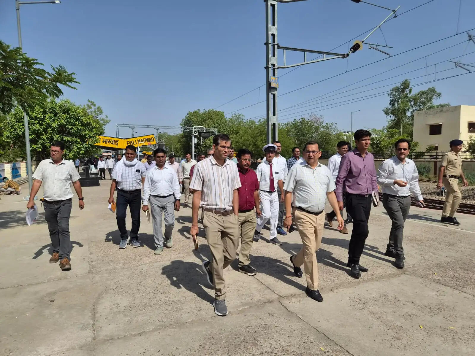 डीआरएम ने किया पाली मारवाड़ स्टेशन का निरीक्षण