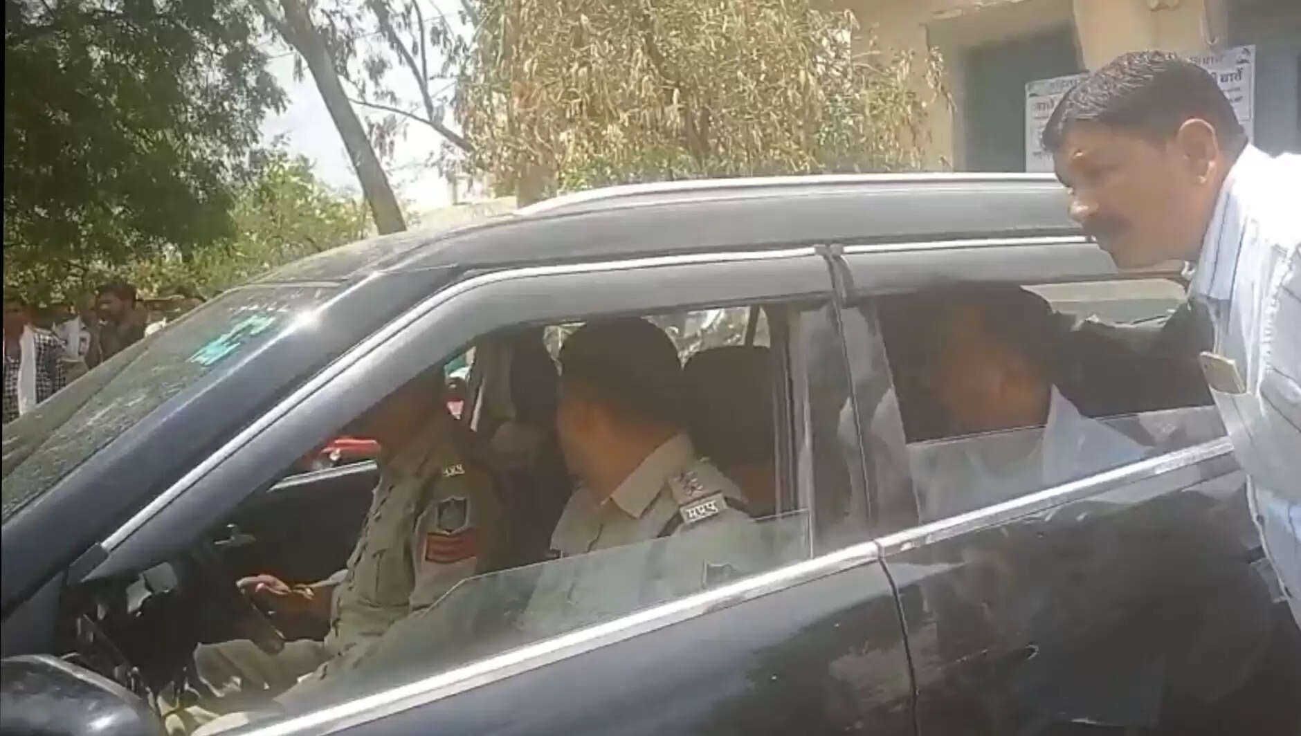 अशोकनगर: वायरल वीडियो पर चंदेरी के पूर्व विधायक डग्गी राजा गिरफ्तार