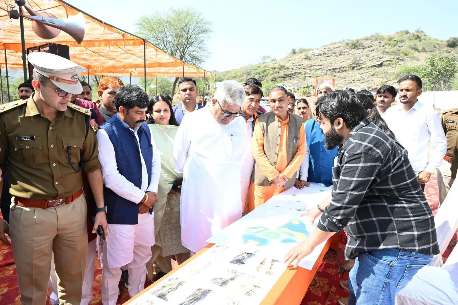 केंद्रीय मंत्री भूपेंद्र यादव ने मुण्डावर में सागर जलाशय जीर्णोद्धार कार्य का किया शिलान्यास