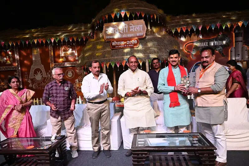 स्वदेशी वस्तुओं के इस्तेमाल से मजबूत होगी देश की अर्थव्यवस्था : बकुल लाड