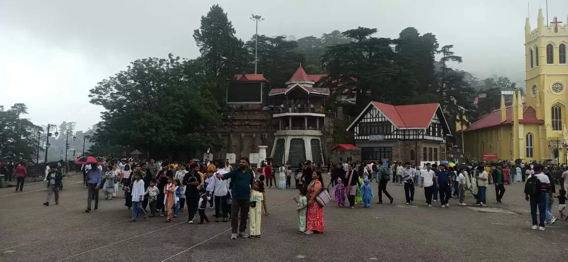 शिमला में पर्यटकों की बहार, होटलों में 90 फीसदी ऑक्यूपेंसी