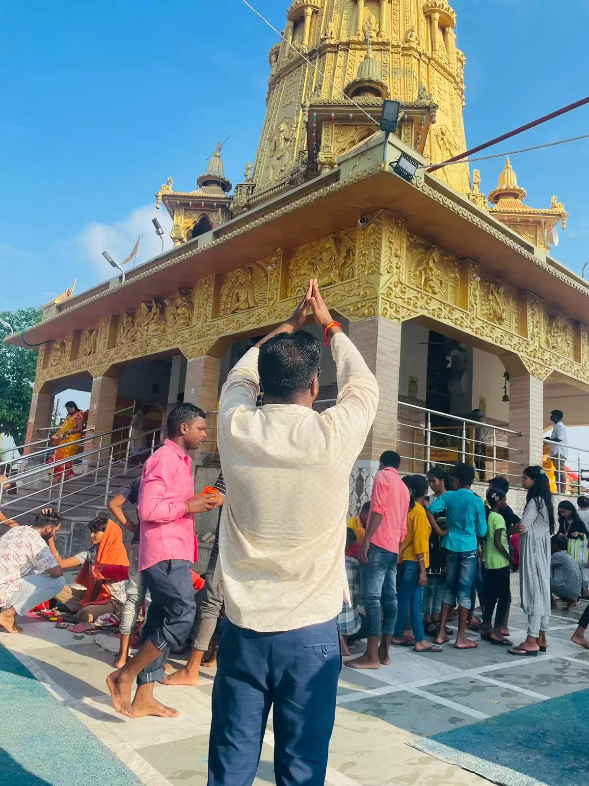 सावन के दूसरे सोमवारी पर मंदिरों में उमड़ा श्रद्धालुओं का सैलाब, शिवालयों में गूंजते रहे जयकारे