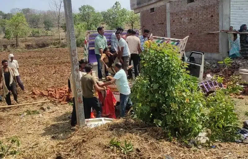 (अपडेट) मप्र के छिंदवाड़ा में बेकाबू ट्रक ने पिकअप को मारी टक्कर, 6 मजदूरों की मौत और 20 घायल