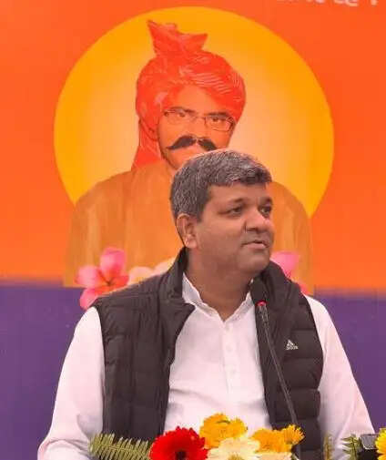तकनीकी शिक्षा को उद्योगों से जोड़कर युवाओं को आत्मनिर्भर बना रही सरकार : आशीष पटेल