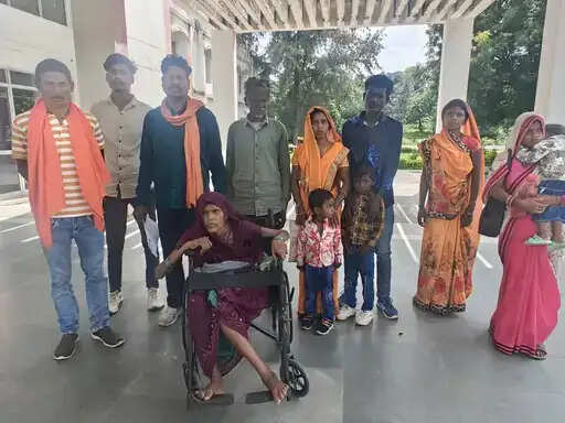 जनसुनवाई : 30 साल से सरकारी लाभ से वंचित दिव्यांग बैगा महिला, अधिग्रहण के 14 साल बाद भी कुछ नहीं