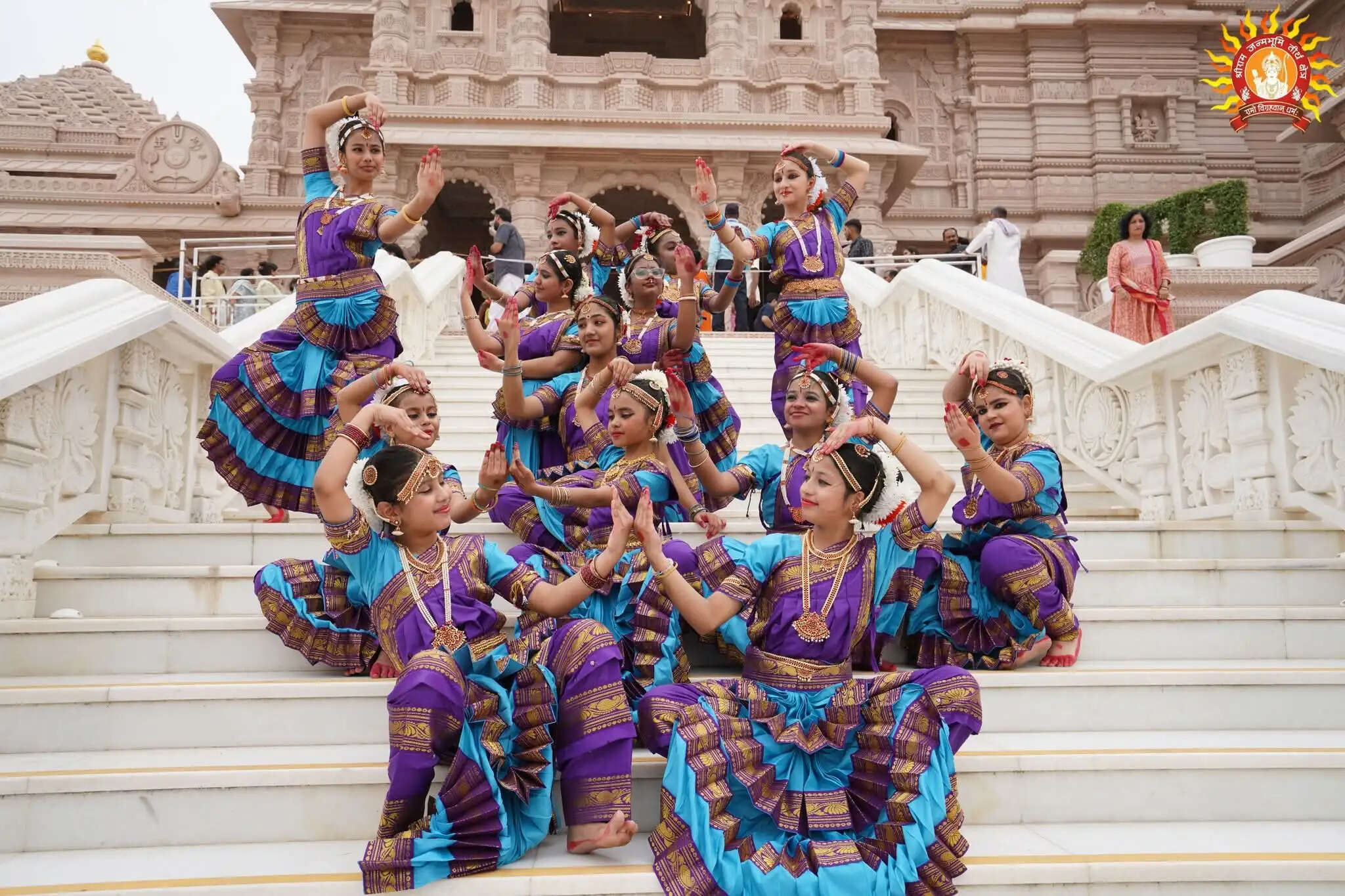 श्री राम जन्मभूमि में भरत नाट्यम से प्रभु के जीवन प्रसंगों को उकेरा