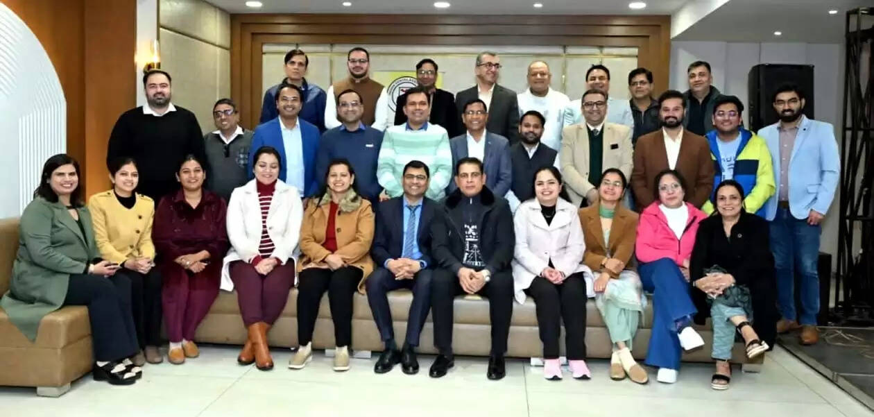 हिसार : सही इलाज से उपचार के समय और बाद में दर्द को किया जा सकता कम : डॉ. राकेश सिंगला