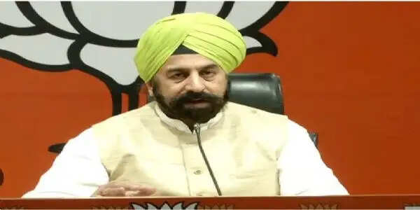 ’पंच प्यारे’ से कांग्रेस नेताओं की तुलना को भाजपा ने बताया सिख आस्था का अपमान
