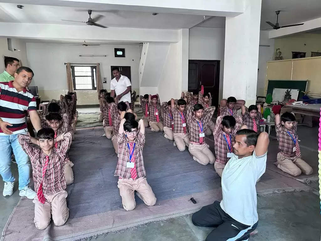 यमुनानगर: अंतर्राष्ट्रीय योग दिवस को सफल बनाने में जुटें आयुष योग सहायक: विनोद पुंडीर