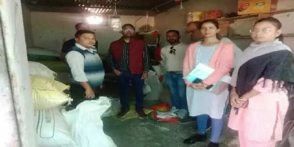 जांजगीर : अवैध धान भंडारण व परिवहन पर की जा रही लगातार कार्रवाई