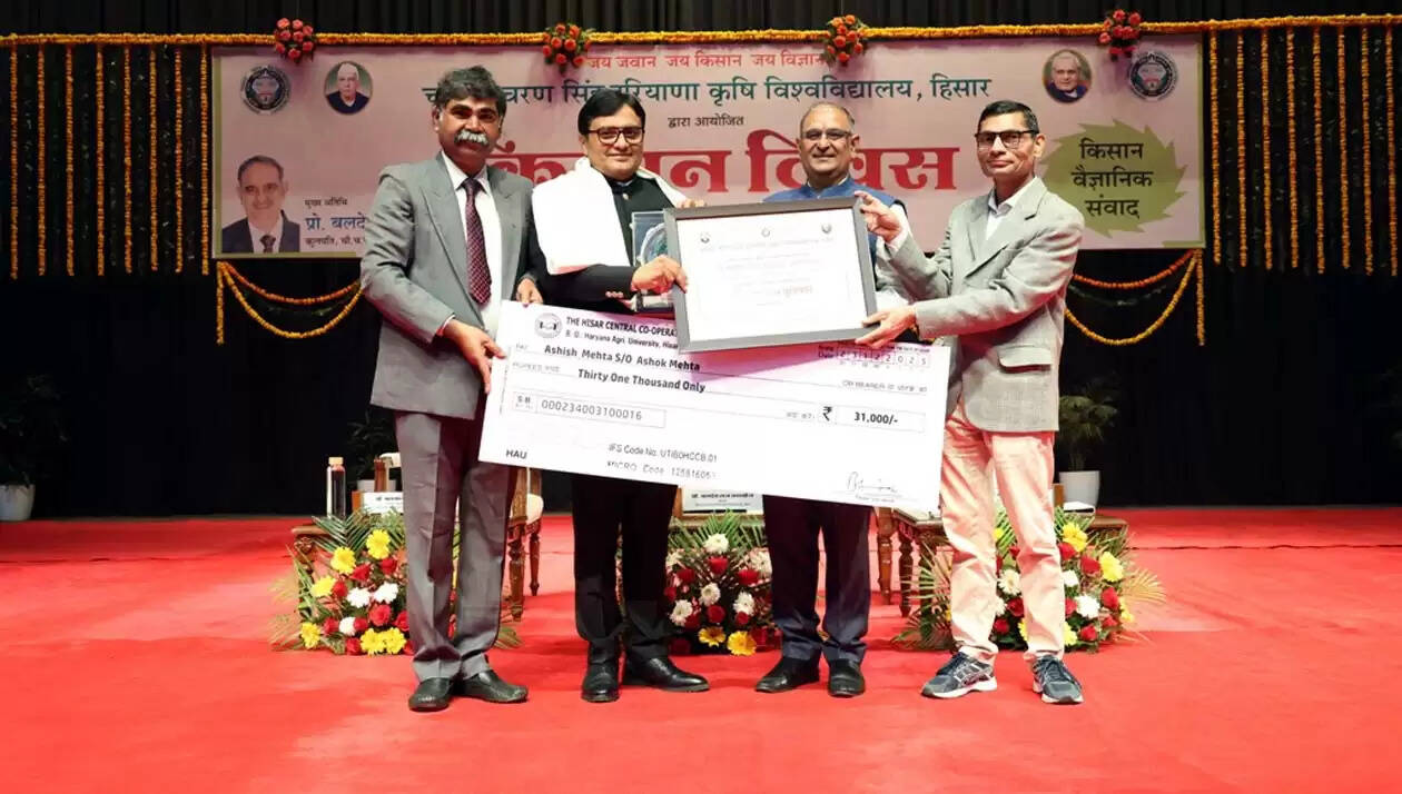 हिसार : जलवायु परिवर्तन से निपटने को उन्नत कृषि तकनीक विकसित कर रहा एचएयू : प्रो. बीआर कम्बोज