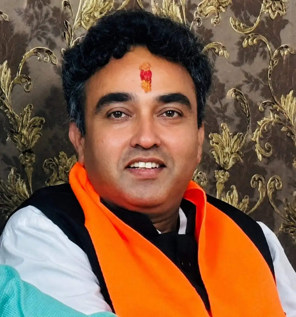 हिमाचल के अंब अंदौरा स्टेशन को 'अमृत स्टेशन' का दर्जा मिलने से मिली नई पहचान : विशवचक्षु