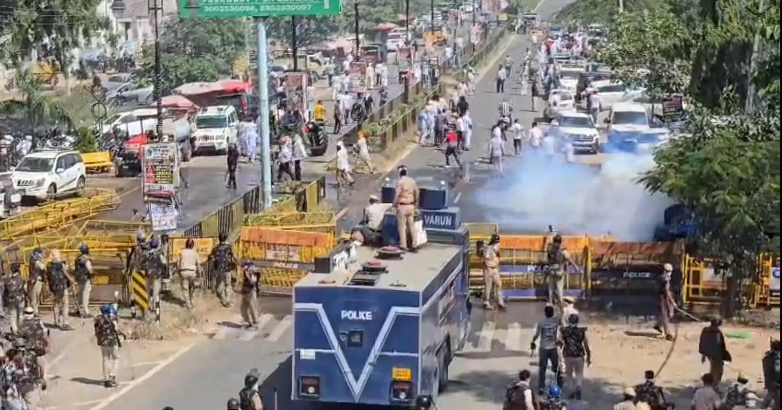 धान खरीद की मांग पर किसानों ने कुरूक्षेत्र में किया हंगामा