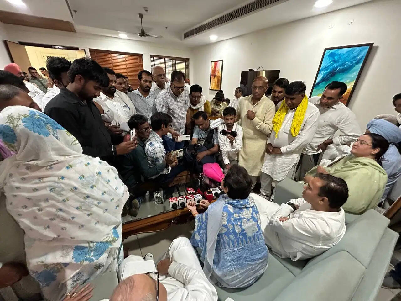 सिरसा: जनता बुलेट ट्रेन के सपने छोड़ दे, साइकिल चलाए: सैलजा