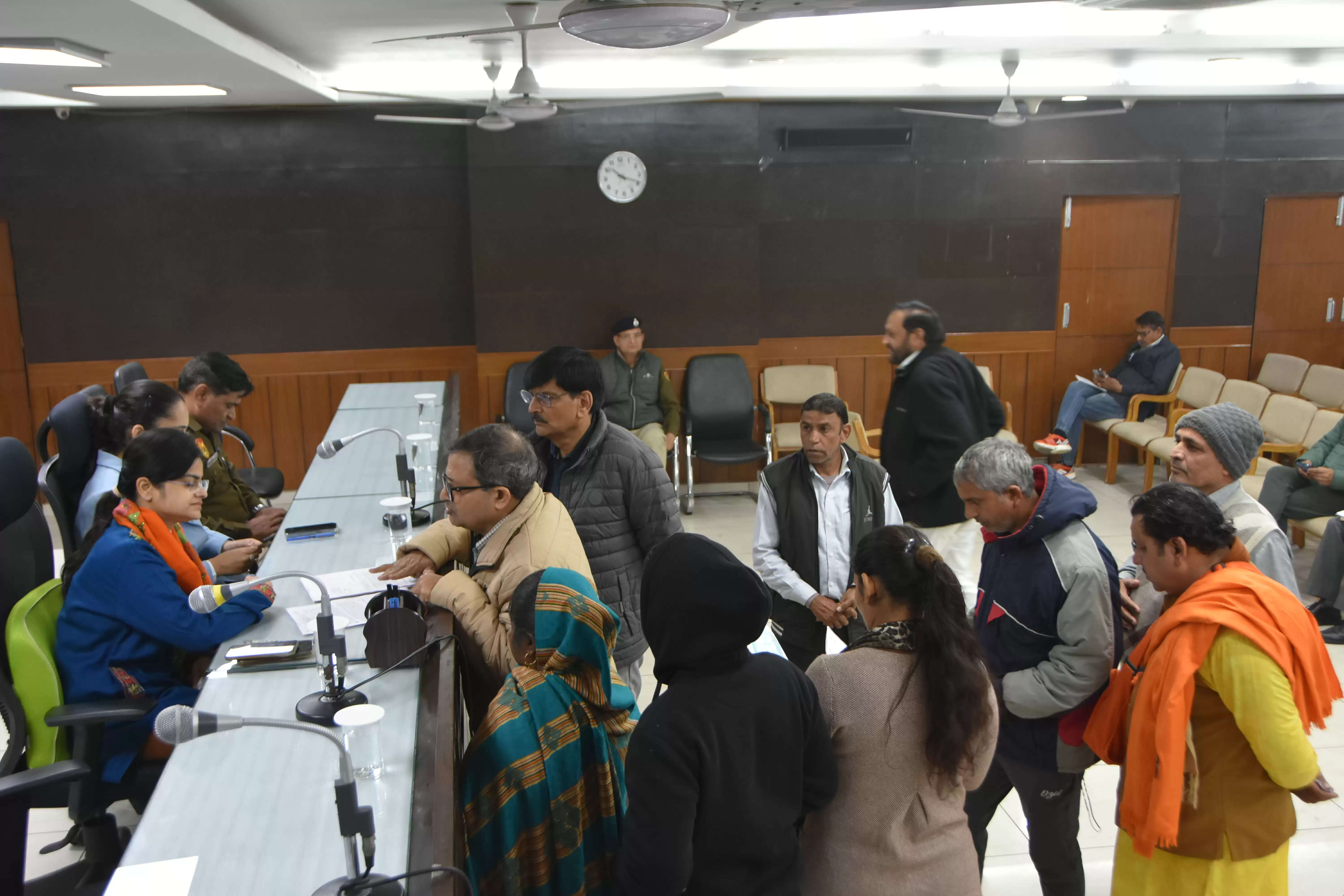 समाधान शिविर आमजन व अधिकारियों के बीच संवाद मजबूत माध्यम: डॉ किरण सिंह