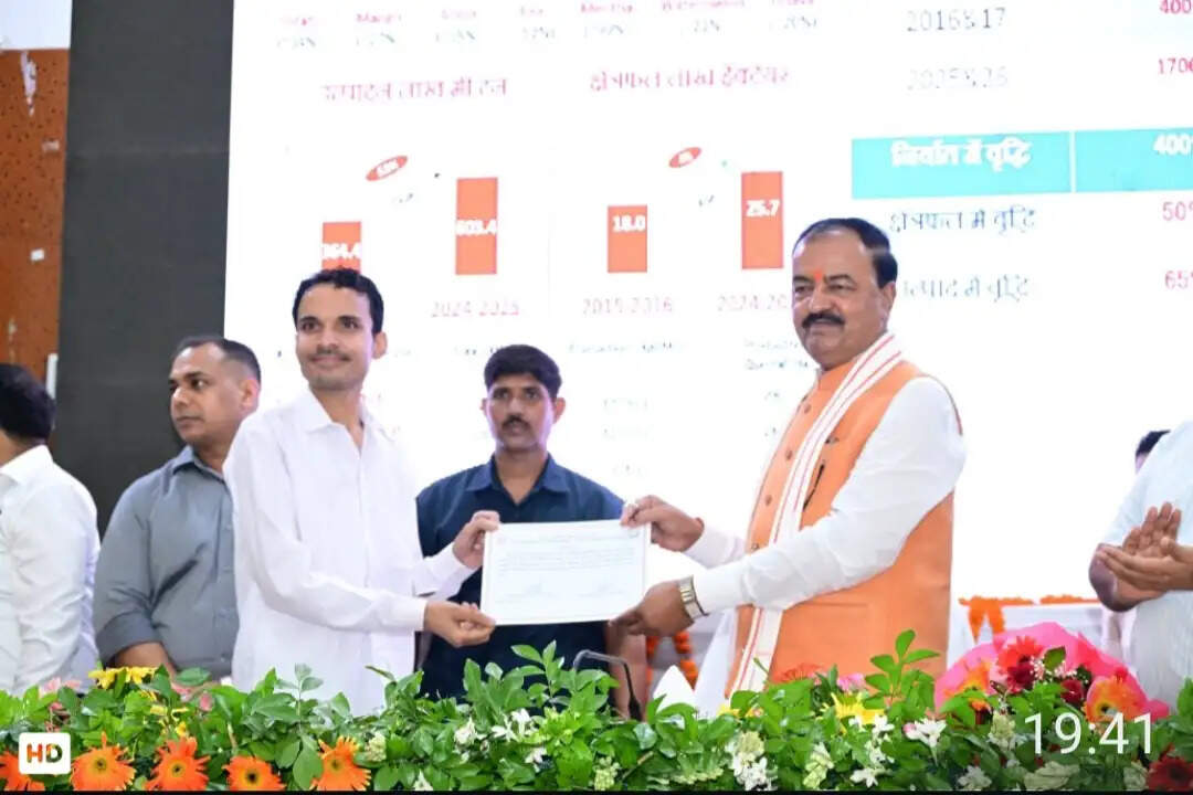 कन्नौज : खाद्य प्रसंस्करण क्षेत्र में उत्कृष्ट कार्य के लिए कन्नौज के दो युवा उद्यमी सम्मानित