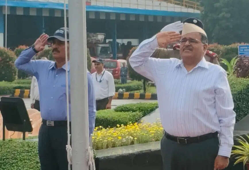 टाटा स्टील में धूमधाम से मना स्वतंत्रता दिवस, 40 मिलियन टन उत्पादन क्षमता का लिया लक्ष्य