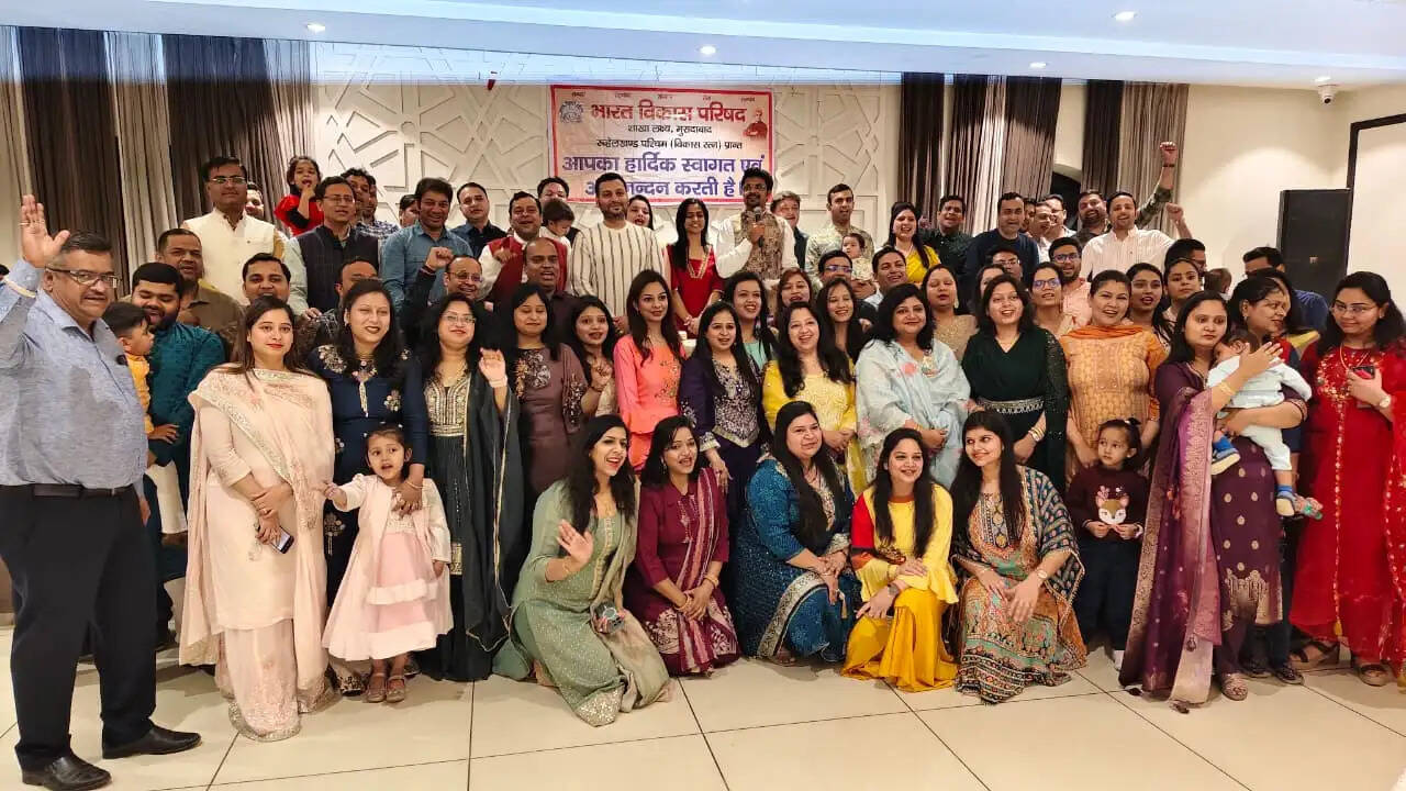 आपसी तालमेल एवं सौहार्द की शिक्षा प्रदान करते हैं भारतीय त्याेहार : डा. रोहित अग्रवाल