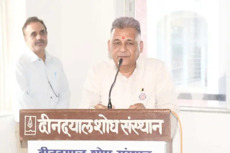 परंपरागत वैद्य सम्मेलन के समापन में शामिल हुए उच्च शिक्षा मंत्री