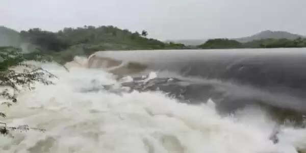 राजस्थान के कई जिलों में बारिश से जनजीवन बेपटरी, आज बाड़मेर, जालोर और सिरोही में रेड अलर्ट