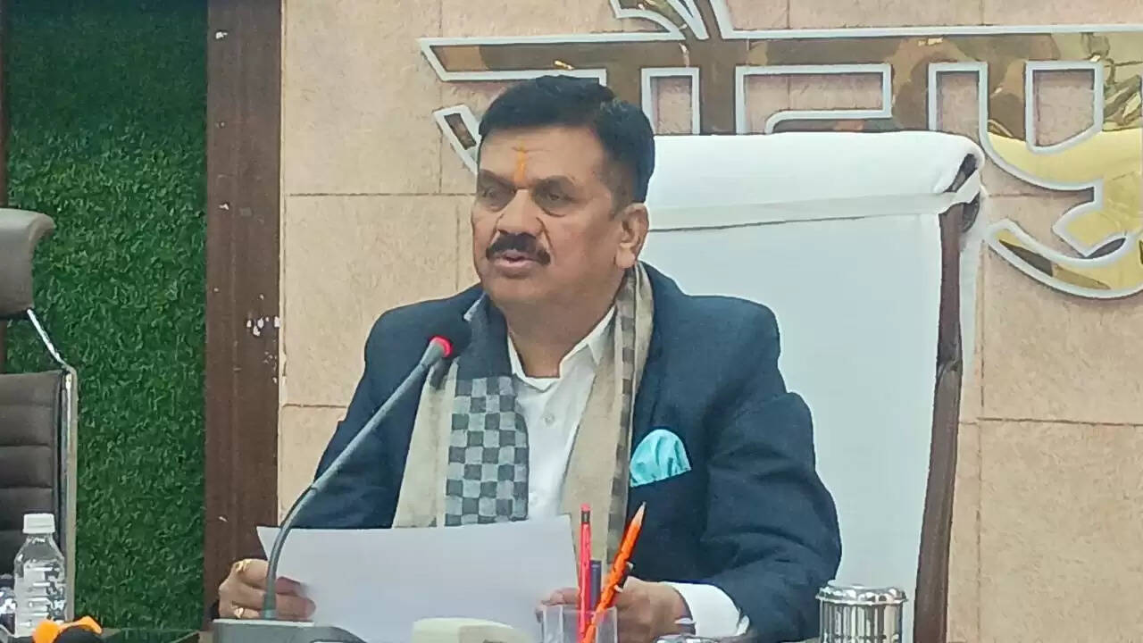 शीतलहर जारी, जौनपुर में 28 व 29 दिसंबर को बंद रहेंगे आठवीं तक के विद्यालय