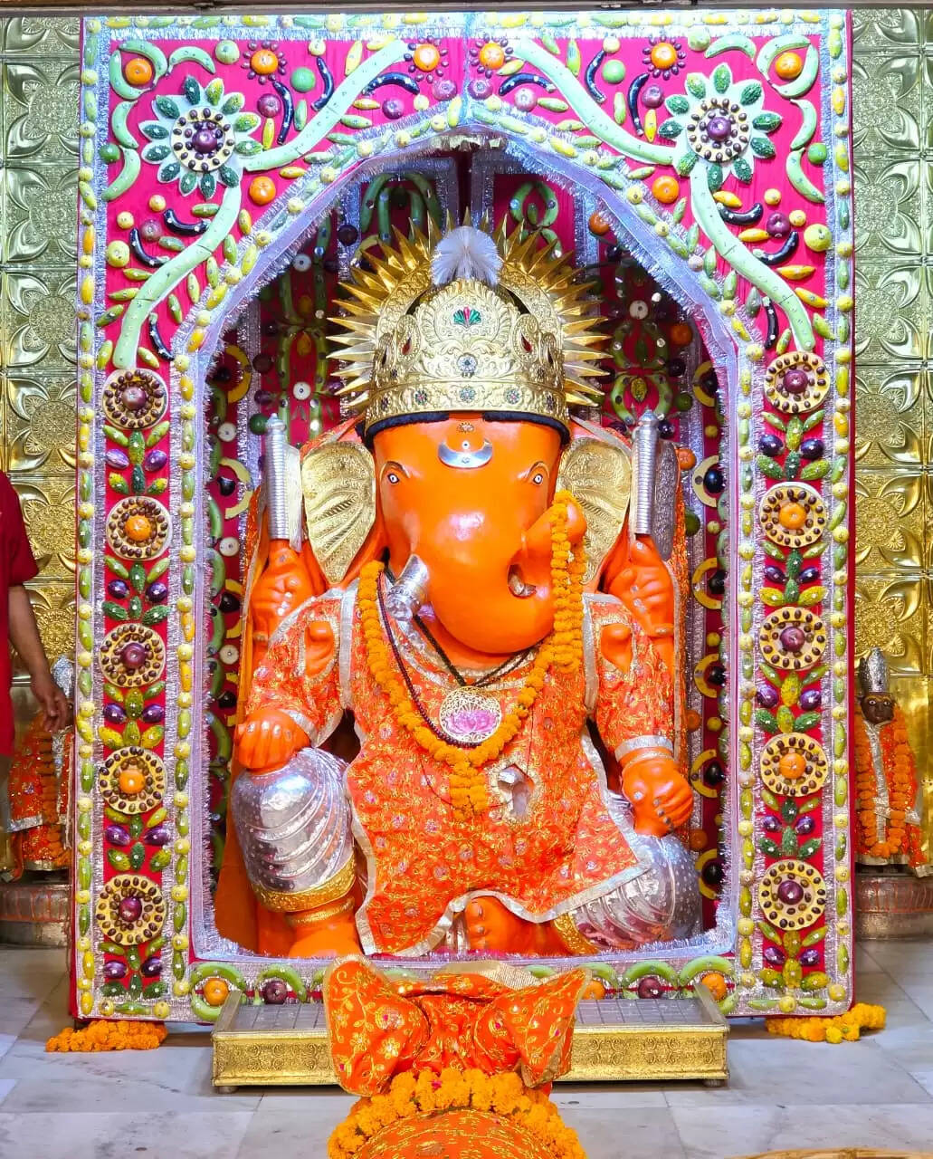 गणेश चतुर्थी बुधवार को :सिंजारे पर प्रथम पूज्य के हाथों पर रची मेहंदी