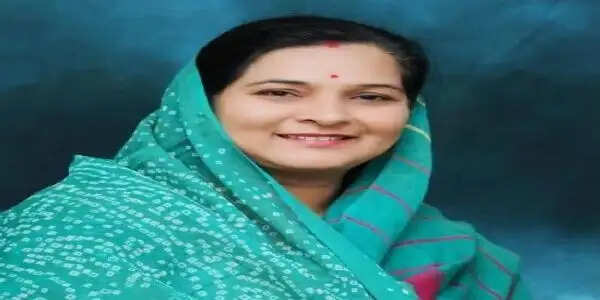 जनप्रतिनिधि की दिनदहाड़े हत्या : आम आदमी कितना सुरक्षित : मनीषा पंवार