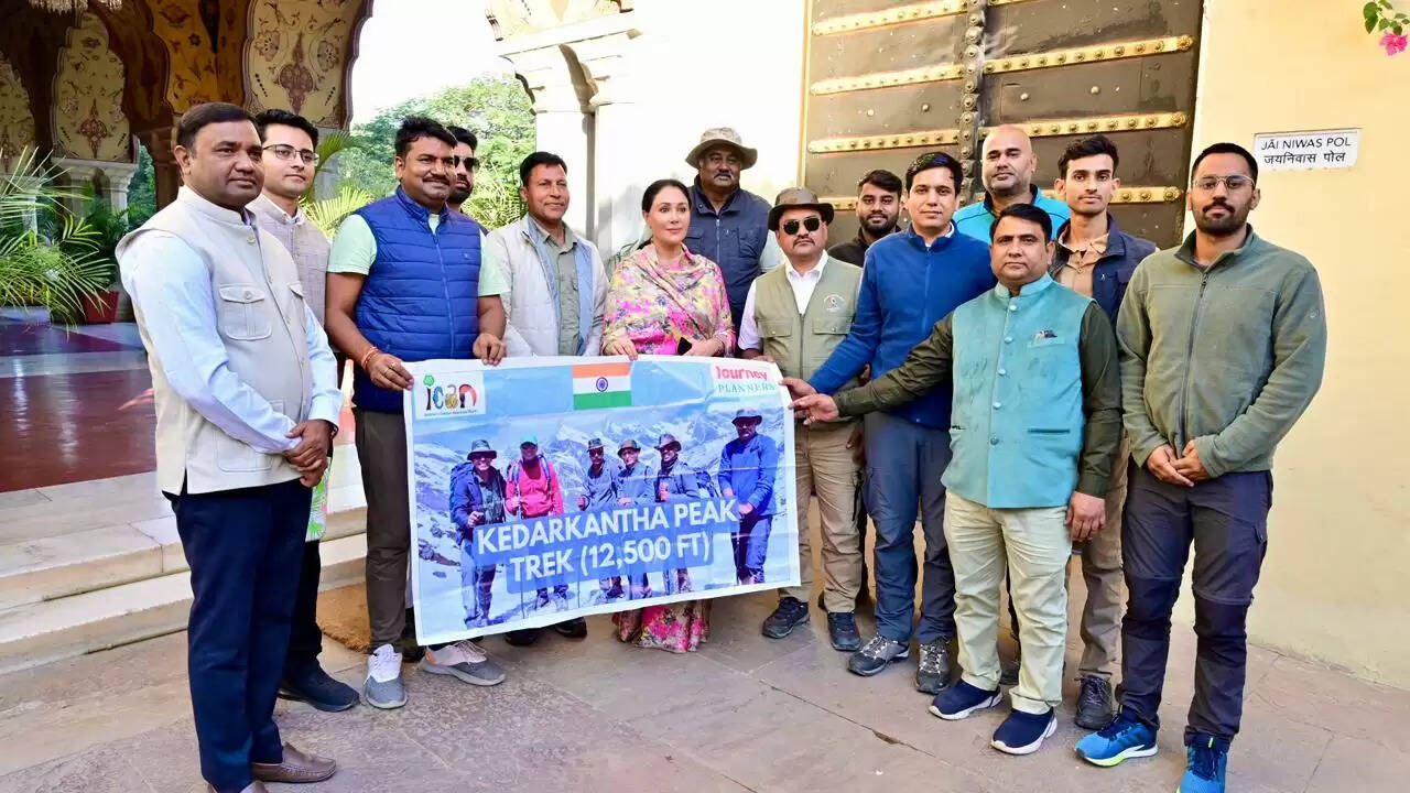 केदारकंठा की बर्फीली चोटी पर लहराएगा तिरंगा