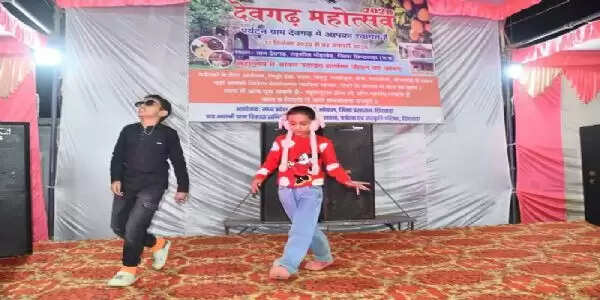 छिंदवाड़ाः पर्यटकों में जबरदस्त उत्साह के बीच हुआ देवगढ़ महोत्सव का शुभारंभ