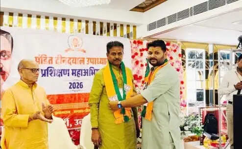 भाजपा कार्यकर्ताओं को राष्ट्र के प्रति समर्पित होकर मिलती है कार्य करने की ऊर्जा : गणेश केसरवानी