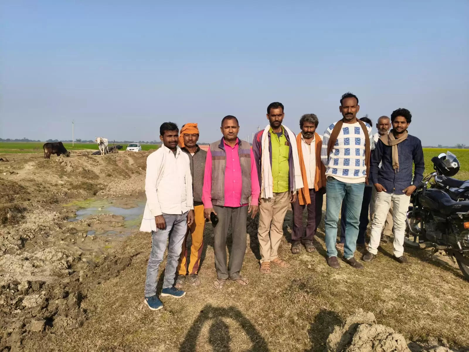 नहर में पानी न होने से किसानों को सता रहा फसल के सूखने का डर